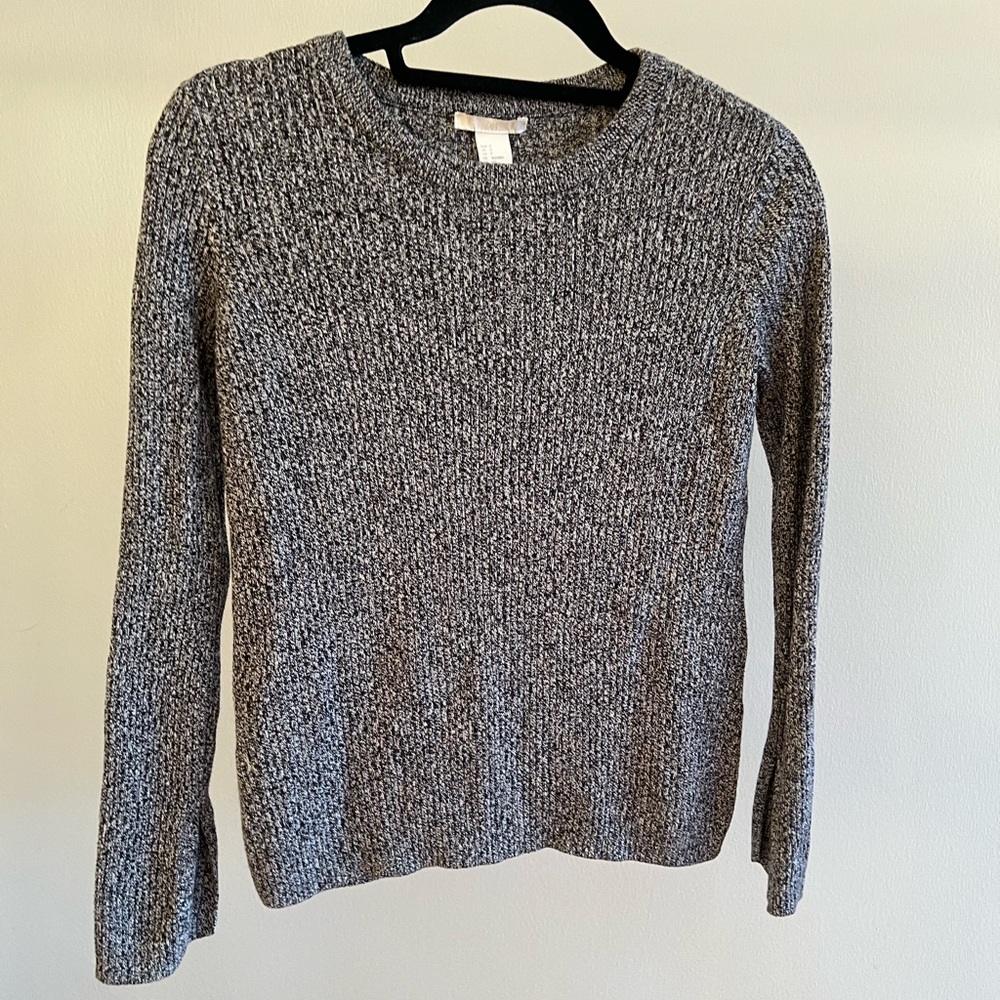 H&M Gray Crew Neck Sweater